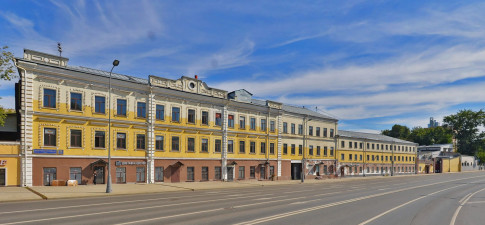 Соколиный дворик