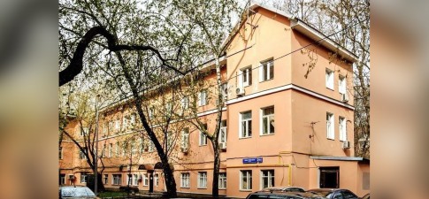 Льва Толстого 19/2