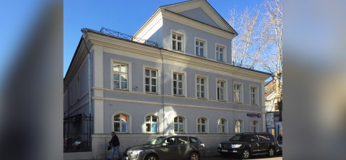 Малый Толмачевский 10