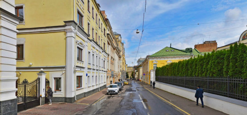 Яковоапостольский 7